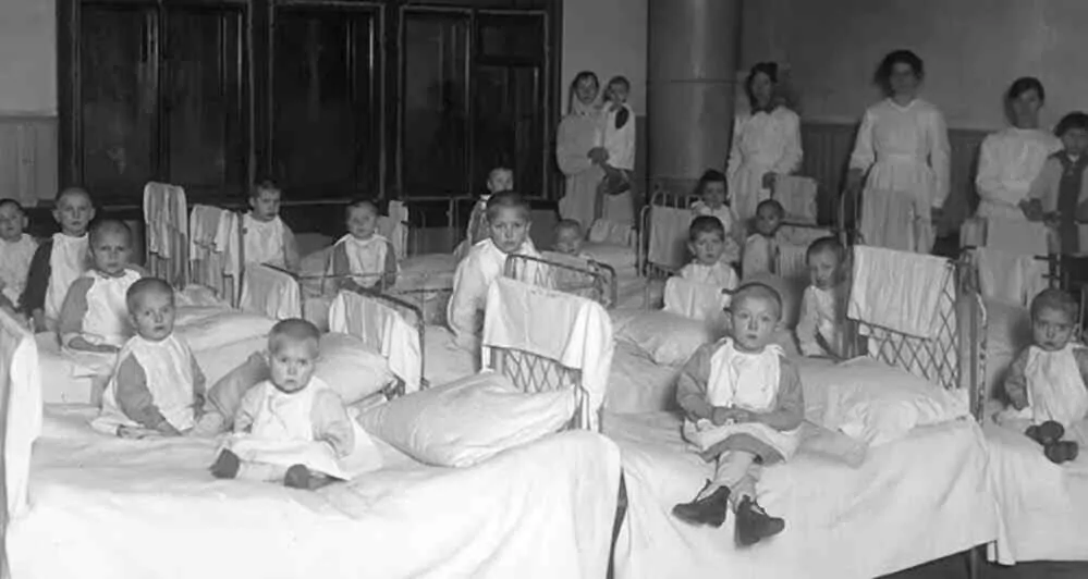 Orphan Trains: quand l’Amérique mettait ses enfants dans des trains pour les envoyer “ailleurs”